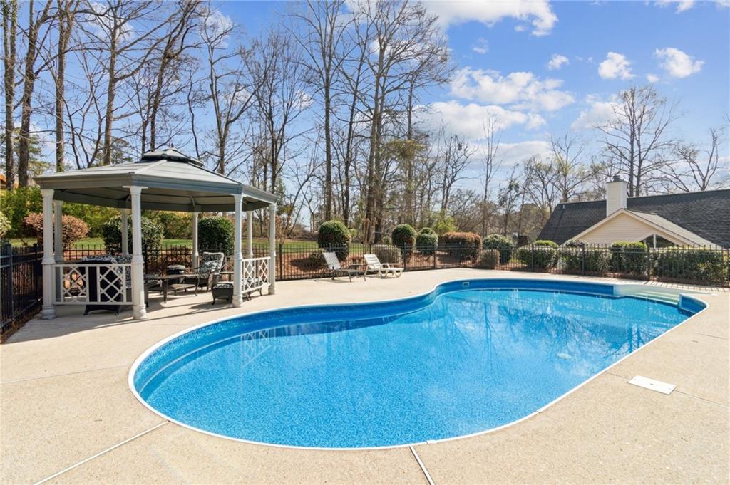 102 Lauren Marie Drive, Braselton, Georgia image 2