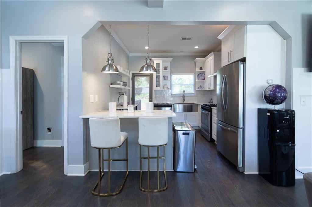 2188 Loring Court