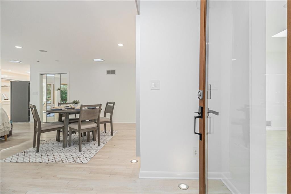 2605 Mckinnon Drive