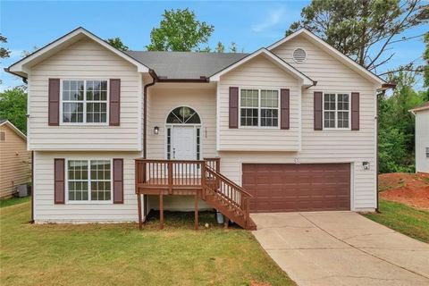 Homes For Sale - 7086 Sir Galahad Way<br/> Clayton County, Jonesboro, GA 30236