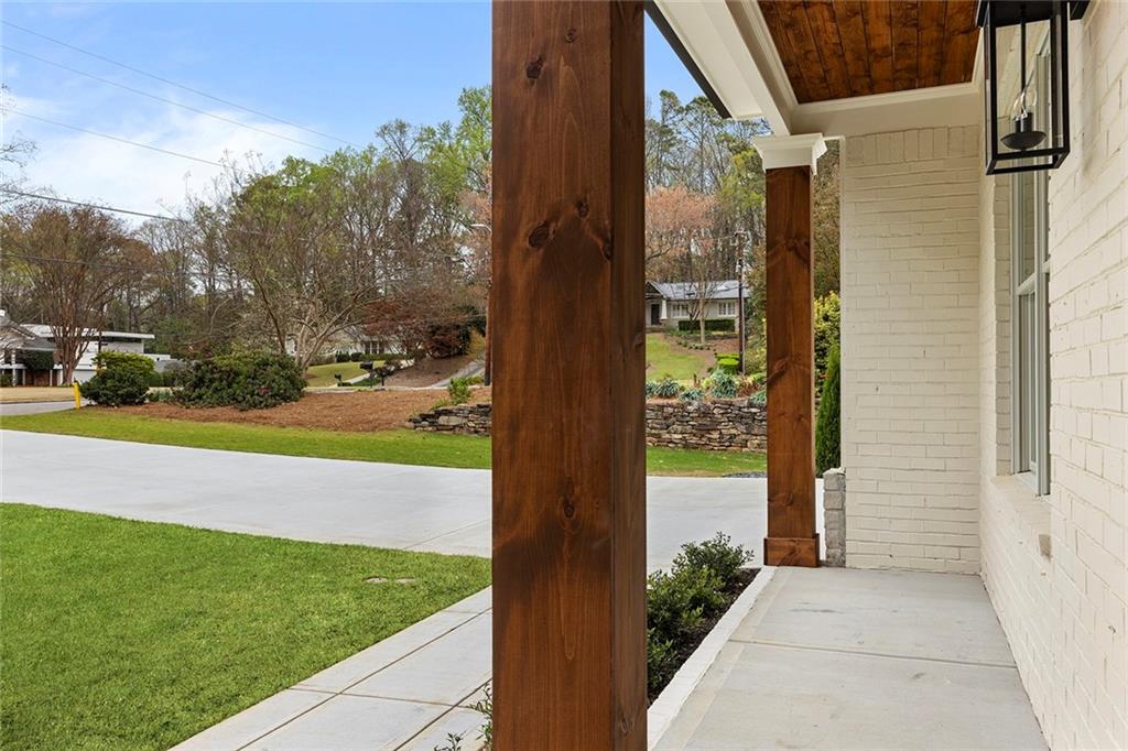 342 Valley Green Drive NE