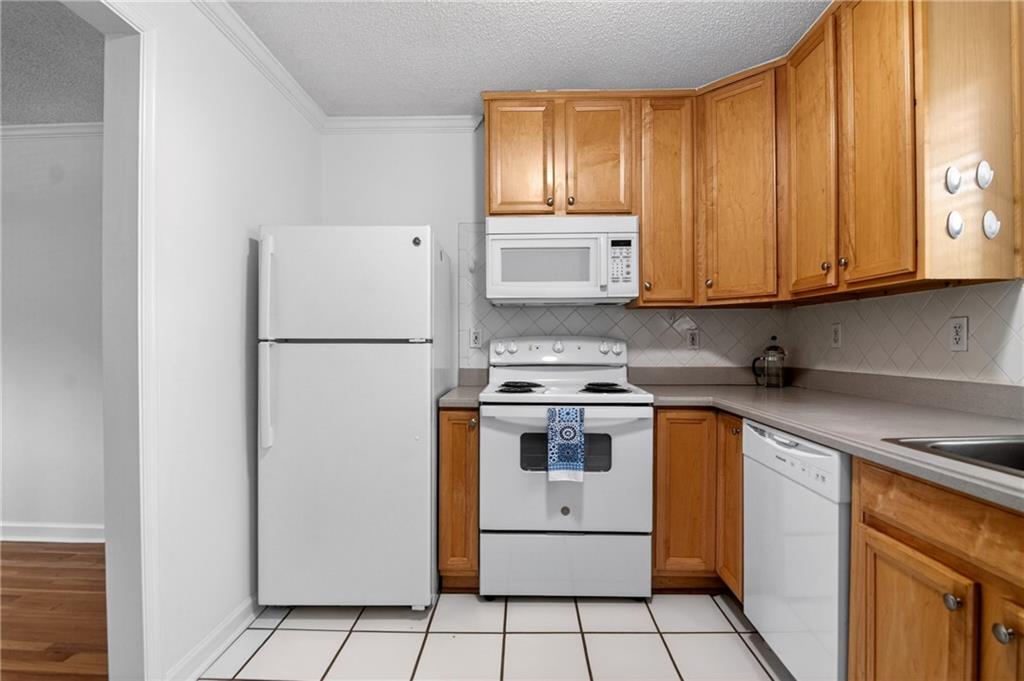 255 Jefferson Place 23