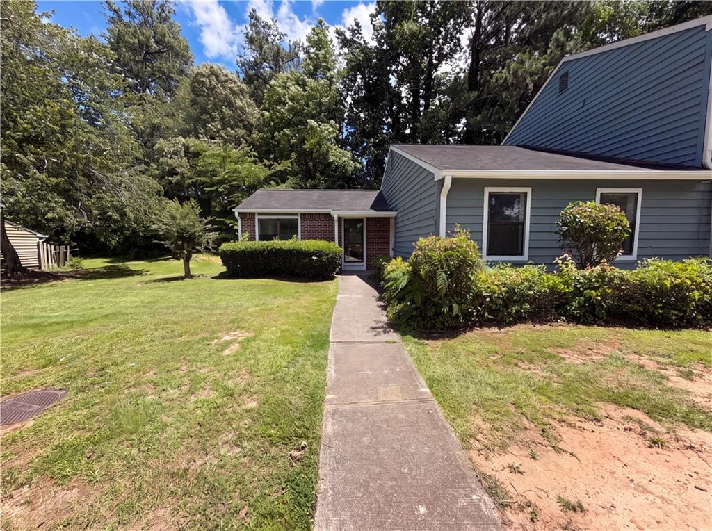 Photo 1 of 30 — 79 Sandalwood Circle, Lawrenceville, GA 30046