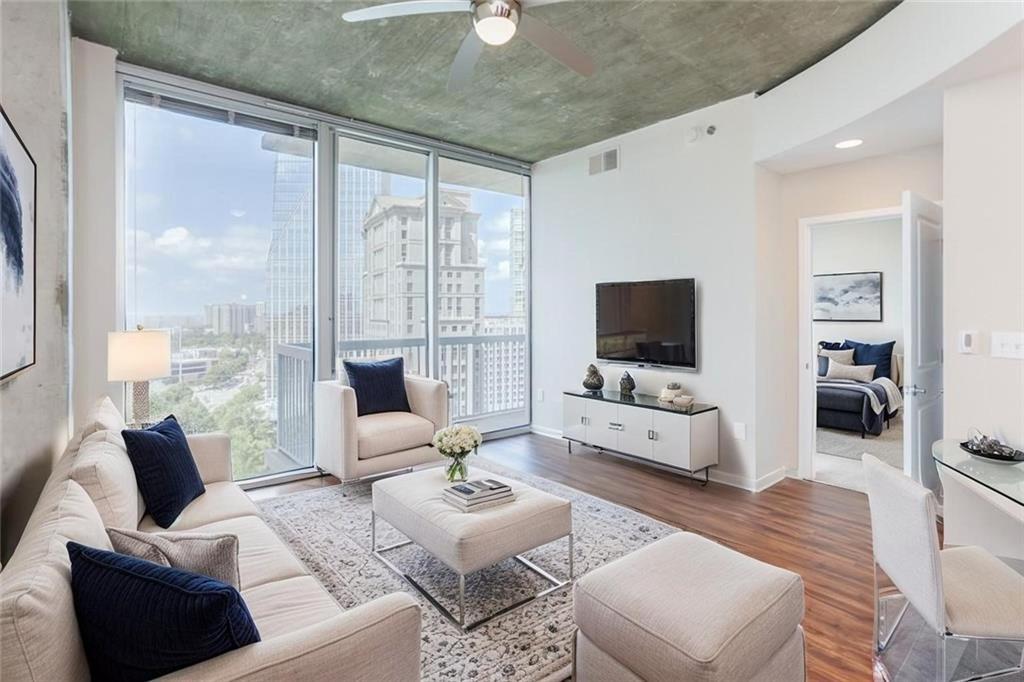 3324 Peachtree Road NE 1604