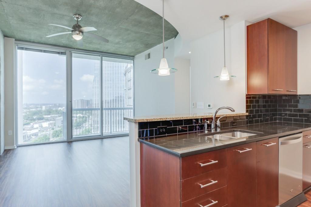 3324 Peachtree Road NE 1604
