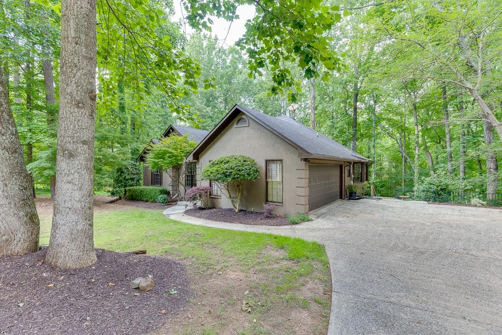 5930 Bridle Drive