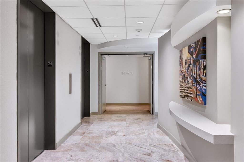 3338 Peachtree Road NE 2401