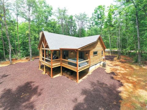 A home in Mccaysville