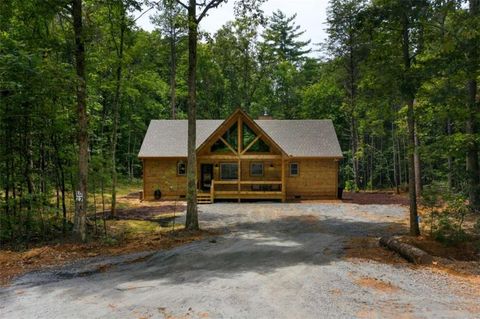 A home in Mccaysville