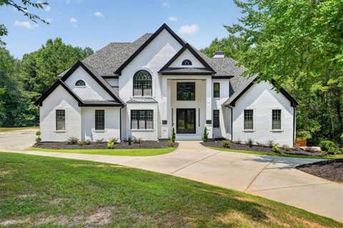 Homes For Sale - 3285 Stonewall Tell Road<br/> Fulton County, South Fulton, GA 30349
