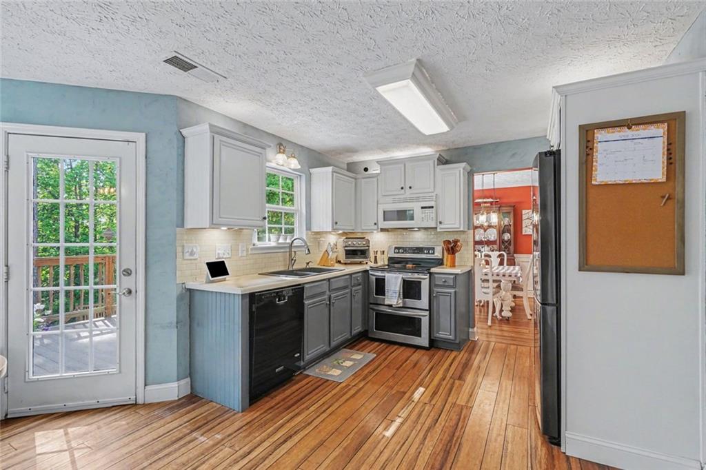 5118 Ashley Falls Court