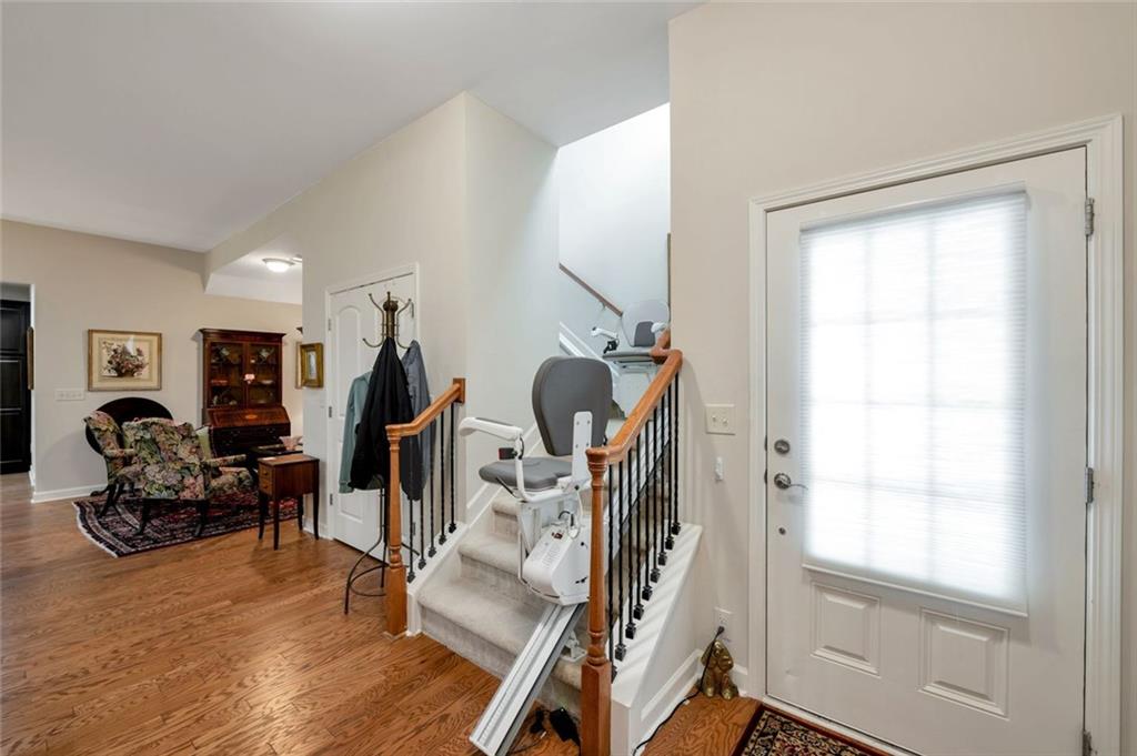 2268 Grove Valley Way 9