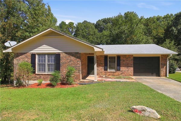 7260 FERNWOOD DR, RIVERDALE, GA 30296 - Image eeef5cd662ef5c65909f9e77c1423c19/2119553260