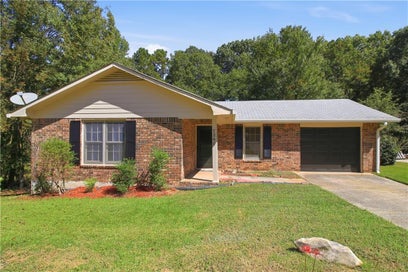 7260 Fernwood Drive Riverdale GA 30296