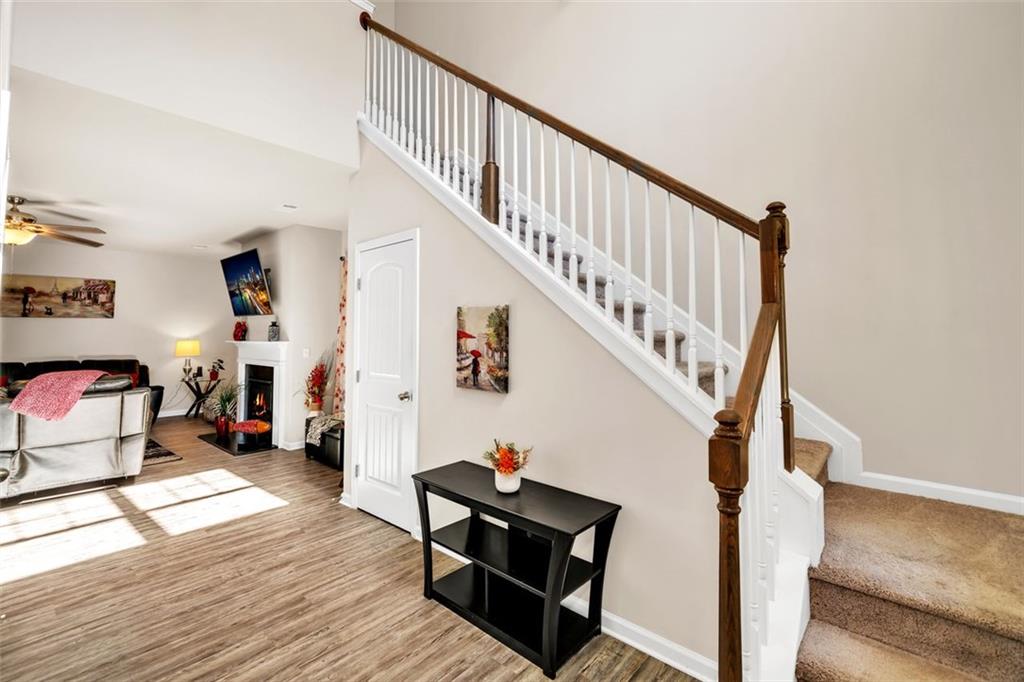 637 Sunflower Drive, Canton, Georgia image 6