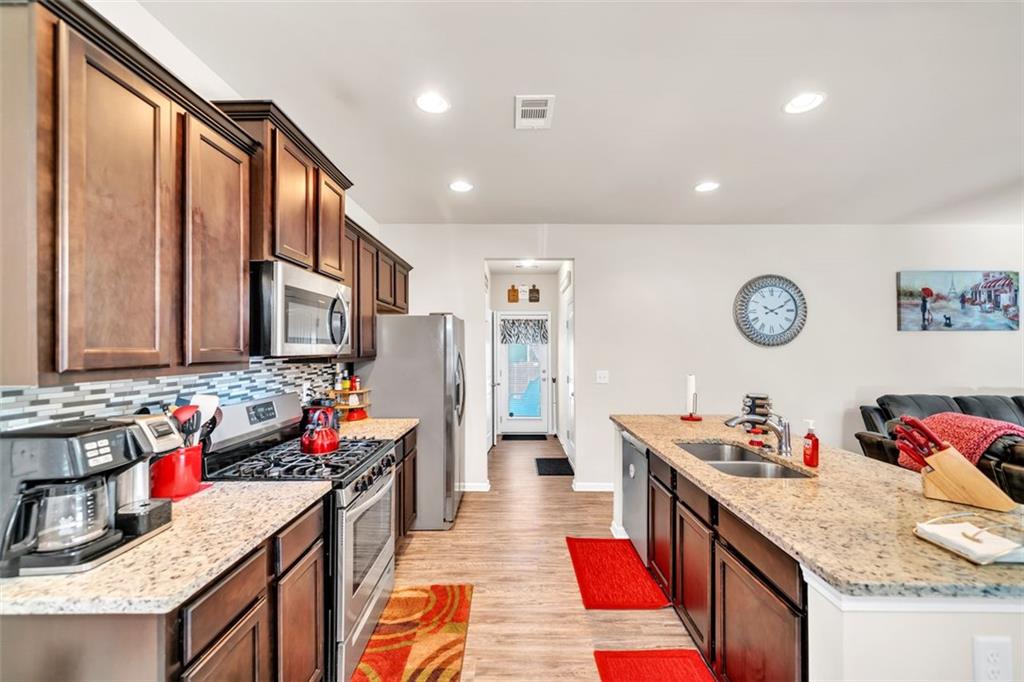 637 Sunflower Drive, Canton, Georgia image 11