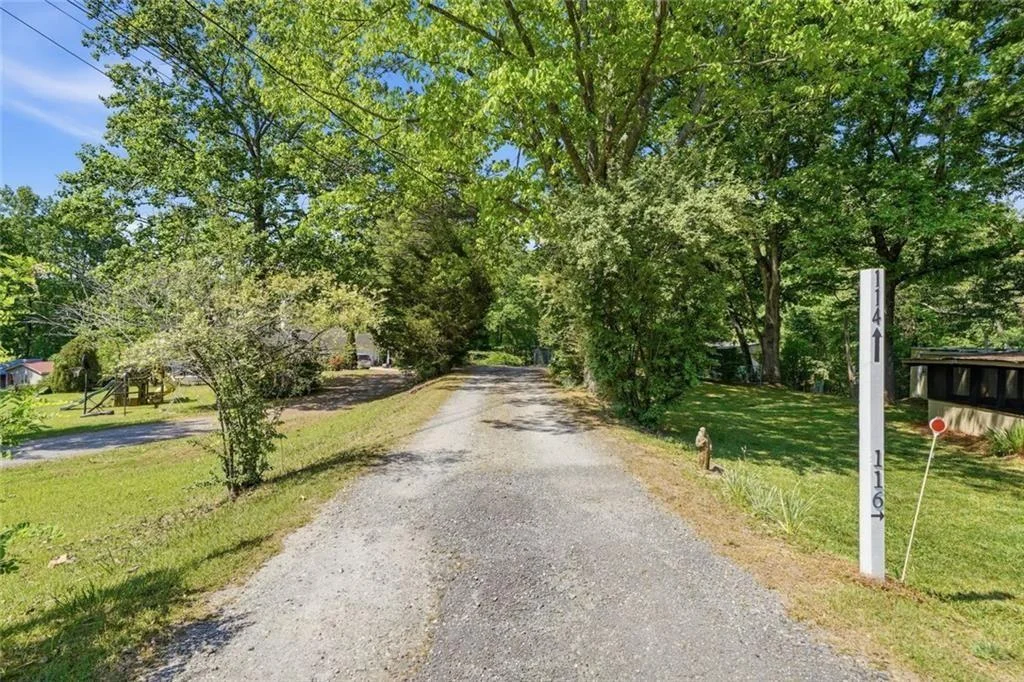 114 Oakcrest Circle