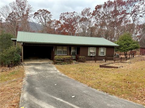 Homes For Sale - 179 Garrison Drive<br/> Cleveland, GA 30528