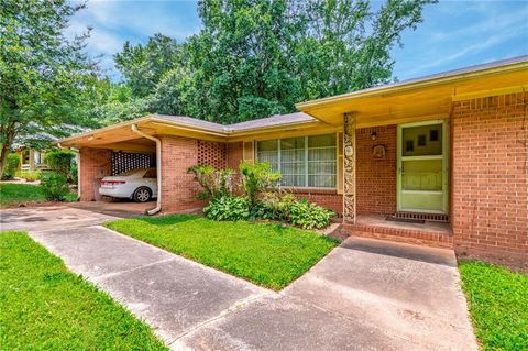 Photo of 3057 Thrasher Circle, Decatur, GA 30032 (MLS # 7801141)