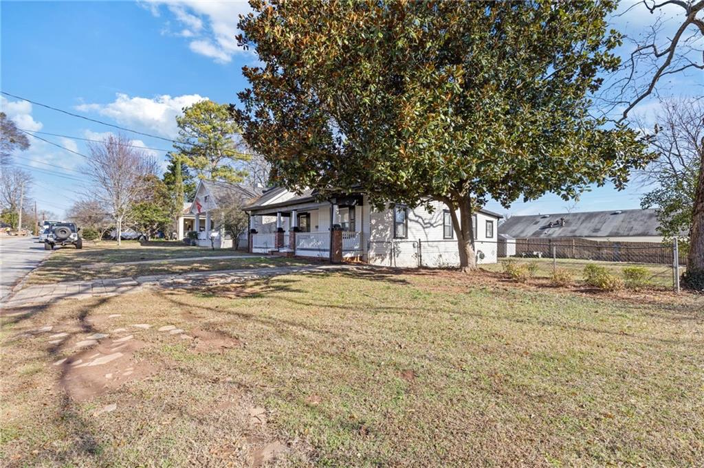 1392 Athens Avenue SW