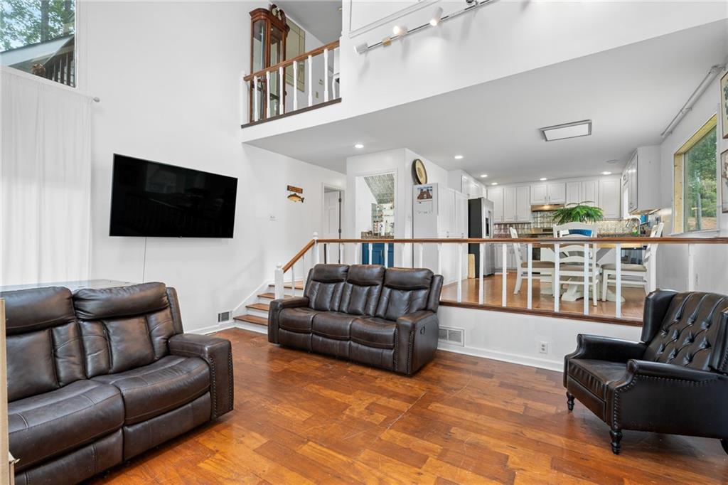 452 Brookwood Drive W