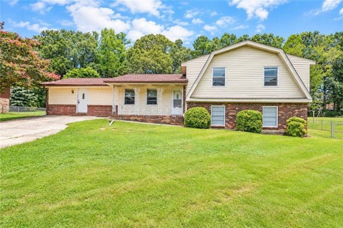 Homes For Sale - 4218 Carlos Court<br/> Cobb County, Powder Springs, GA 30127