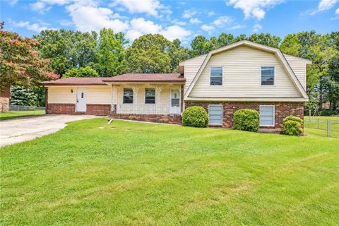 Homes For Sale - 4218 Carlos Court<br/> Powder Springs, GA 30127