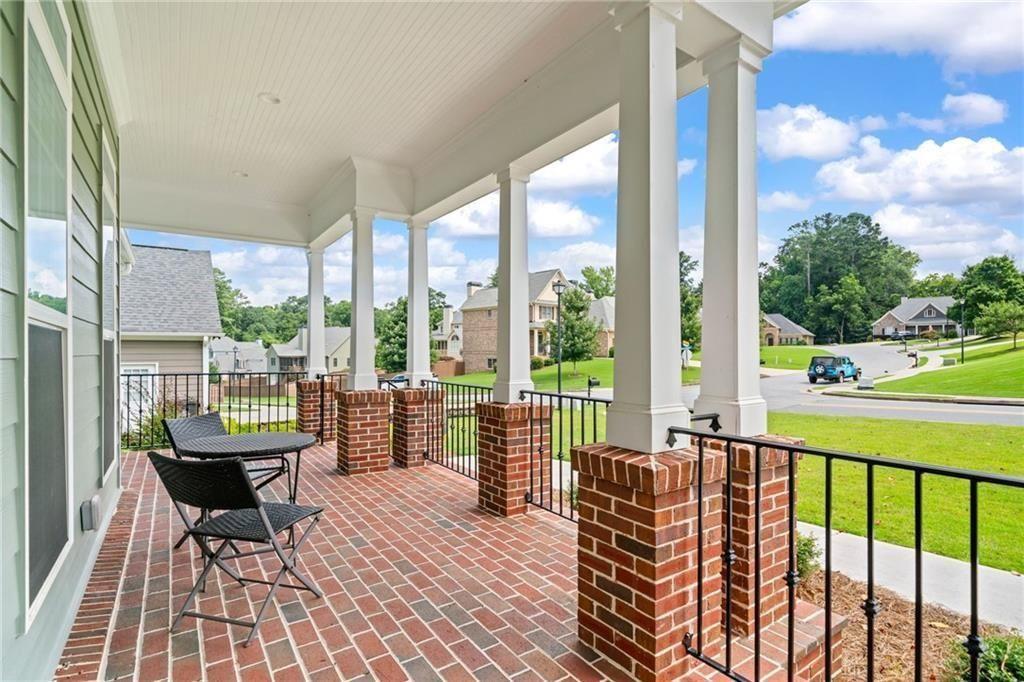 4711 W Lakeshore Drive