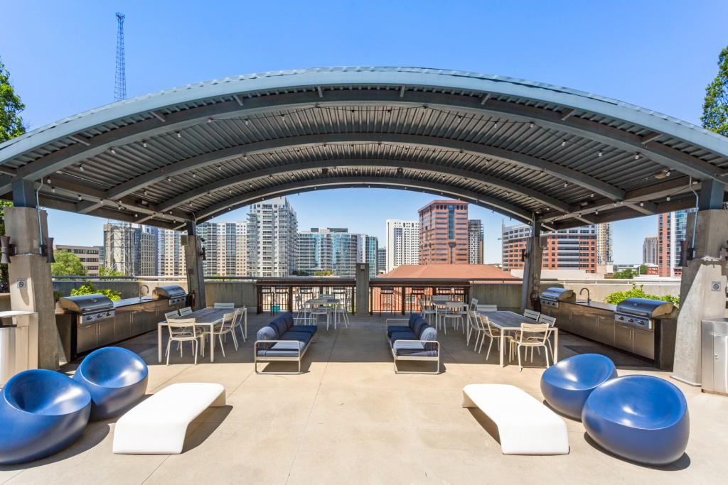 METROPOLIS - Residential