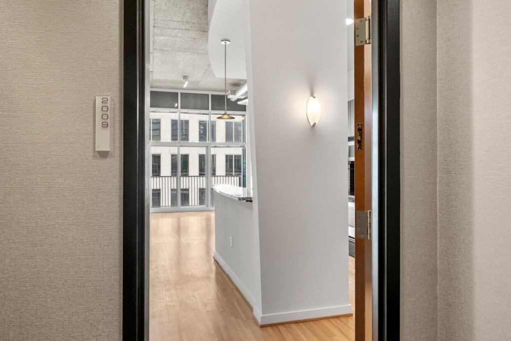 943 Peachtree Street NE 2009