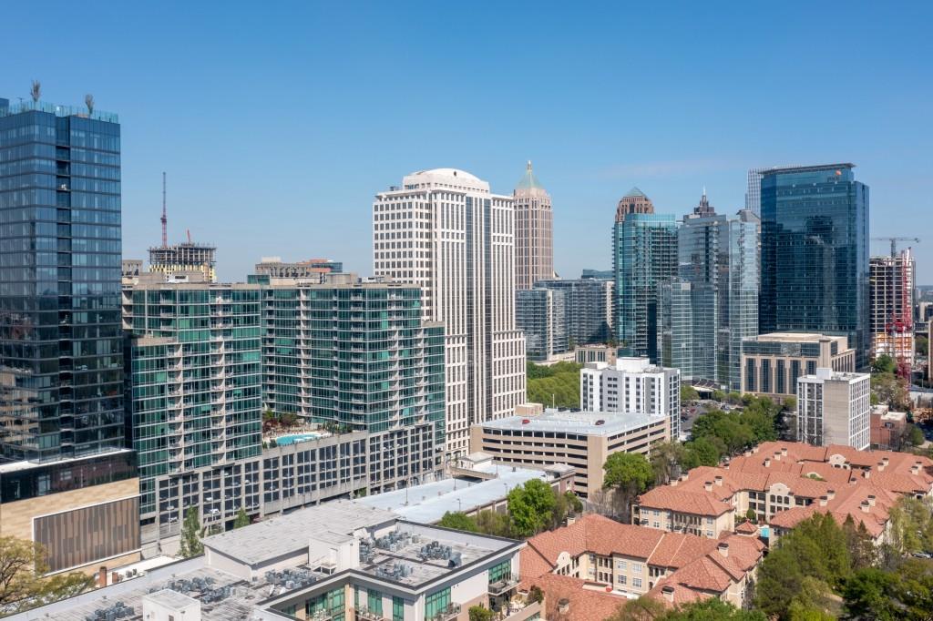 METROPOLIS - Residential