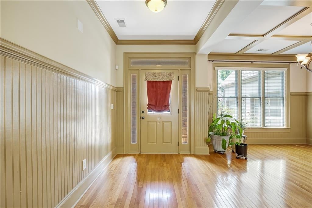 5 Eastview Court SE