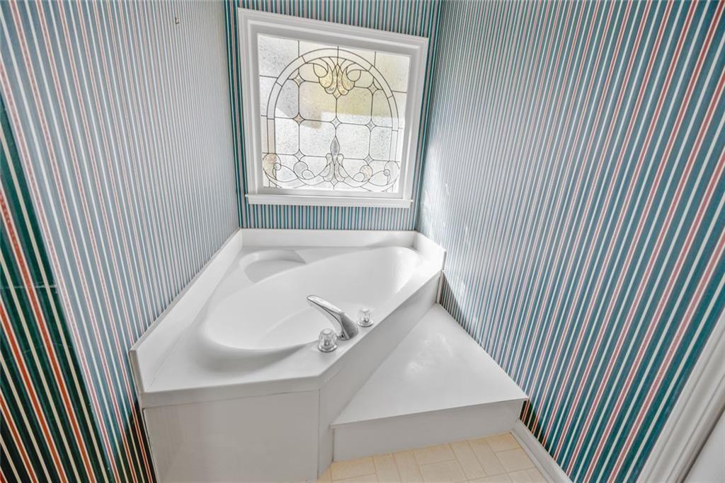 Laurel Lake - Residential