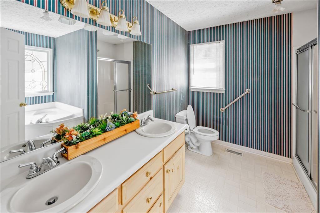 Laurel Lake - Residential