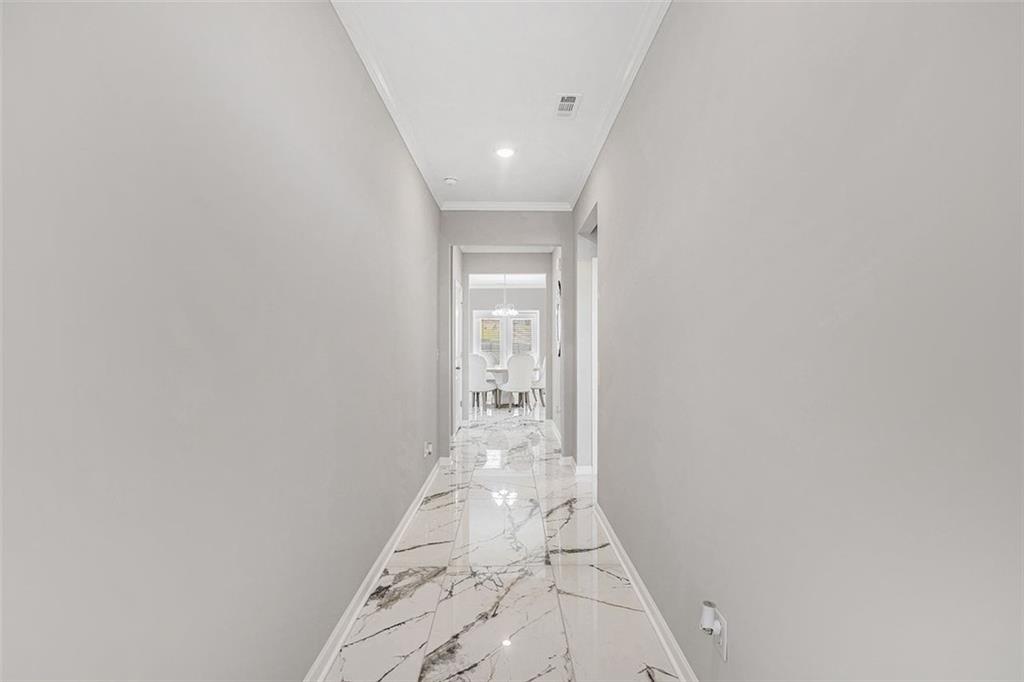 413 HUNTLEIGH SHORES Lane