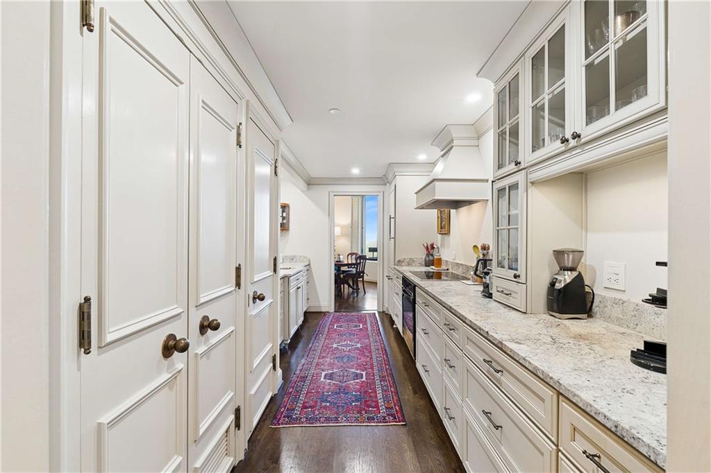 2660 Peachtree Road NW 32B