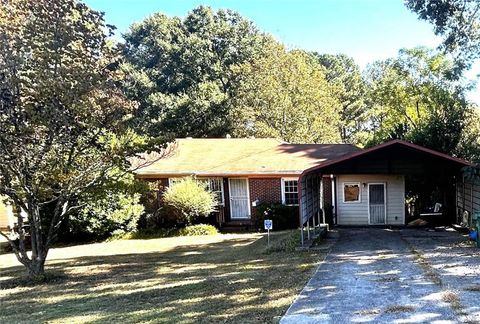 2264 Mark Trail Decatur GA 30032