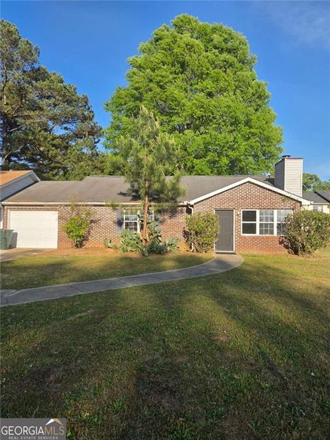 Homes For Sale - 1735 Fox Chase Court<br/> Conyers, GA 30013