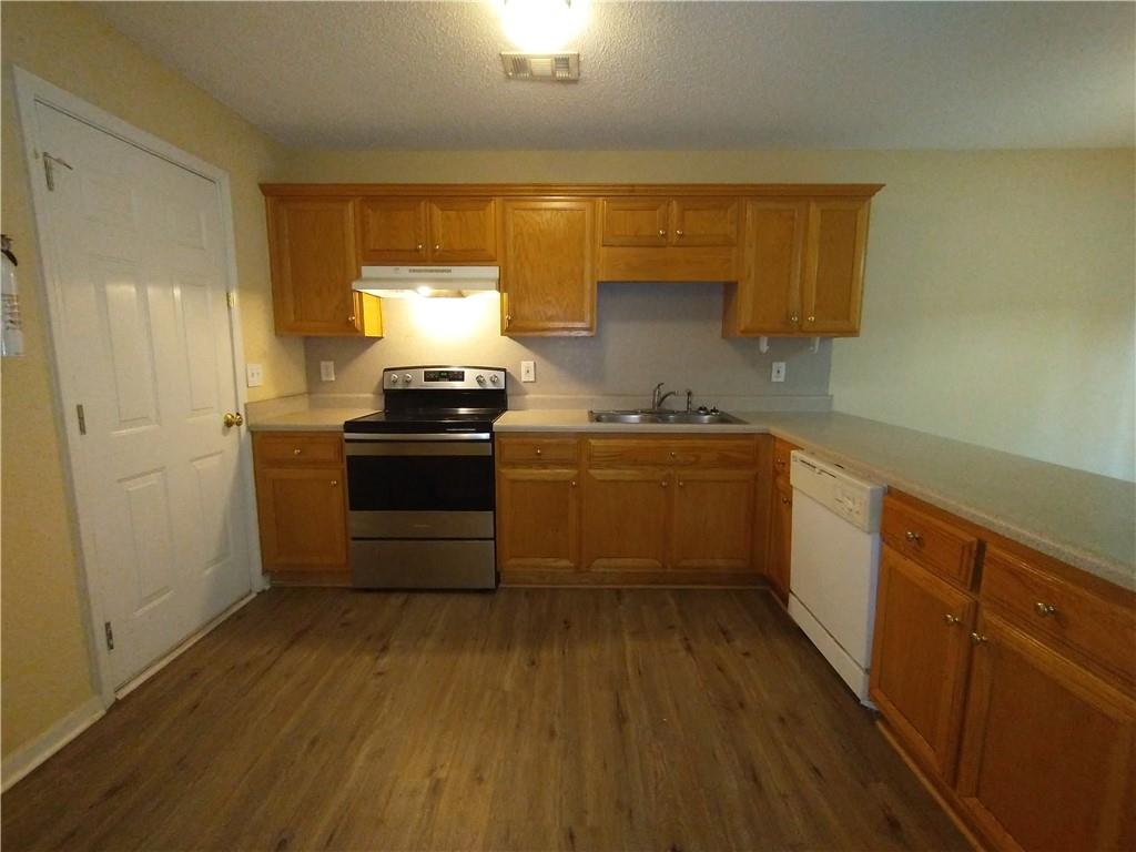 6016 Creekerton Boulevard, Mcdonough, Georgia image 4