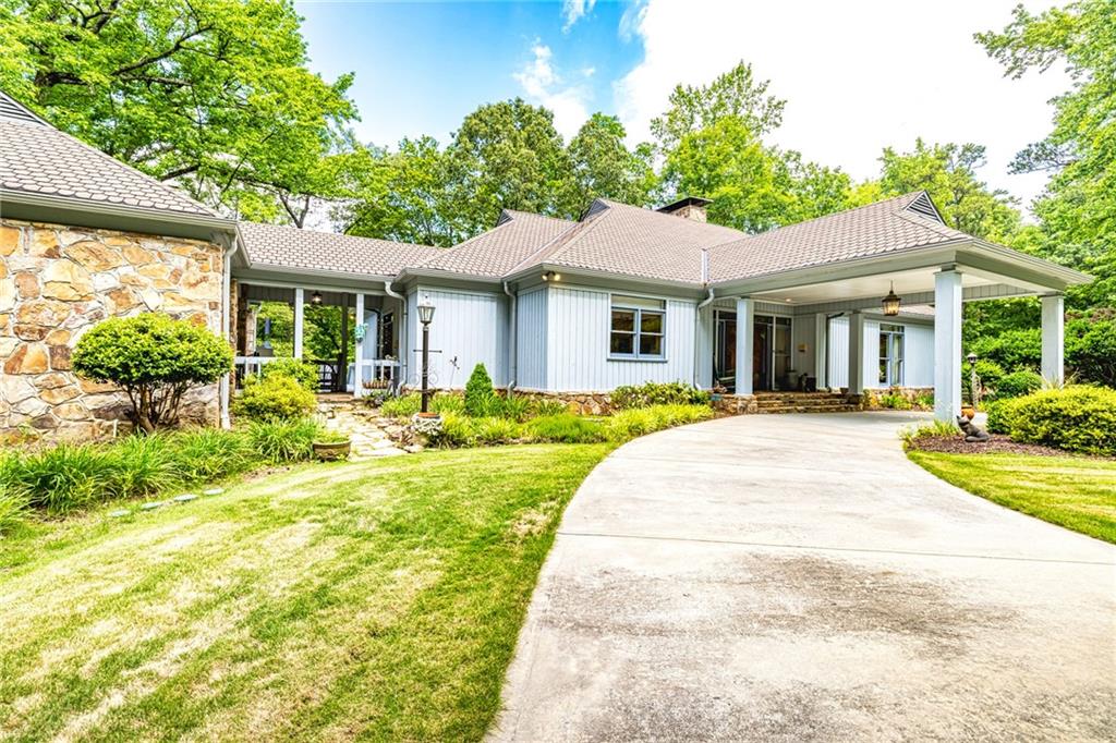 1015 Wahoo Hill