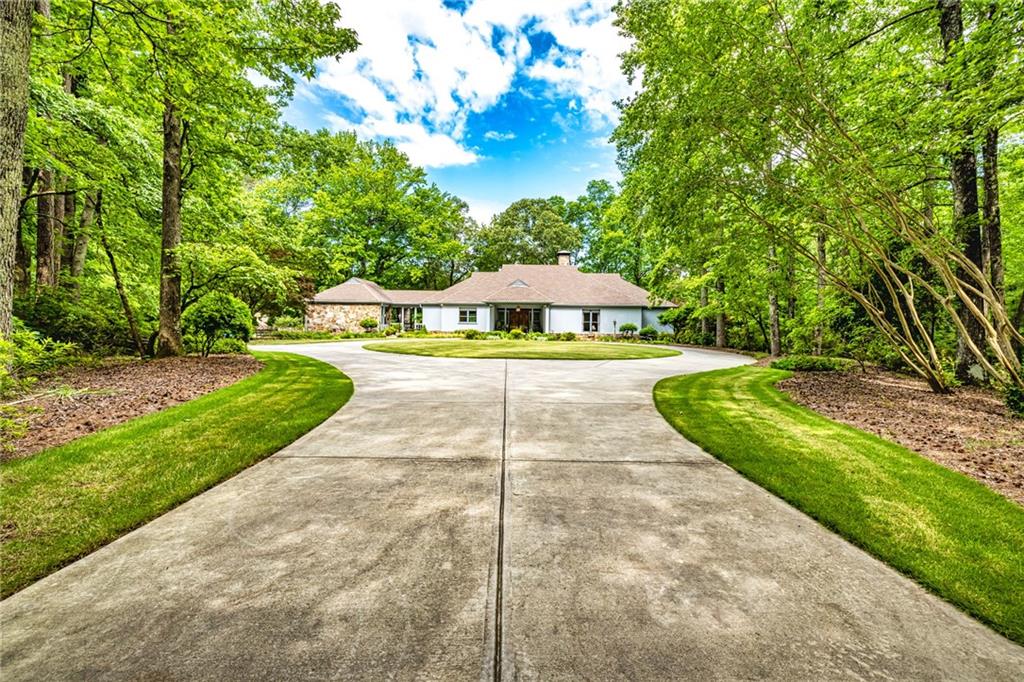 1015 Wahoo Hill