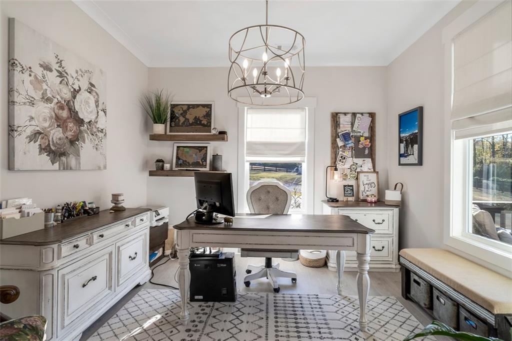 564 OLD AIRPORT Road