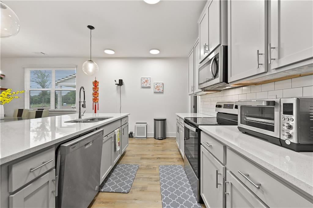 3442 Adler Trail