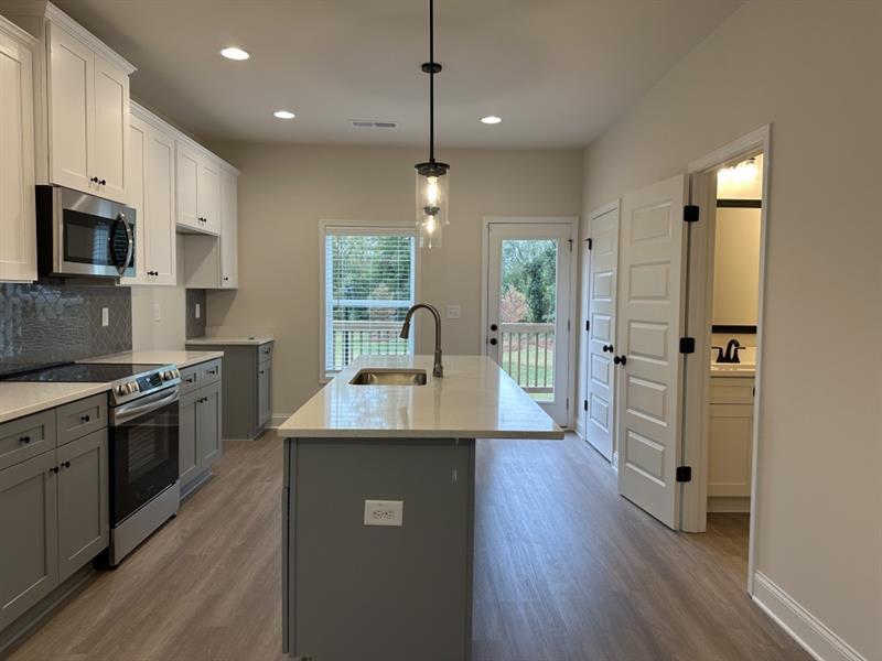5463 Blossomwood Trail, Mableton, Georgia image 6