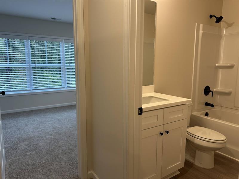 5463 Blossomwood Trail, Mableton, Georgia image 14