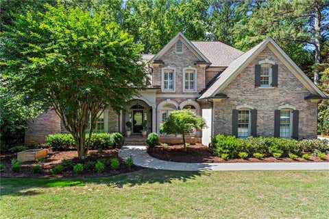 Homes For Sale - 711 Hallbrook Court<br/> Alpharetta, GA 30004