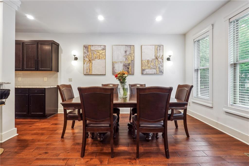 1802 Dekalb Avenue NE