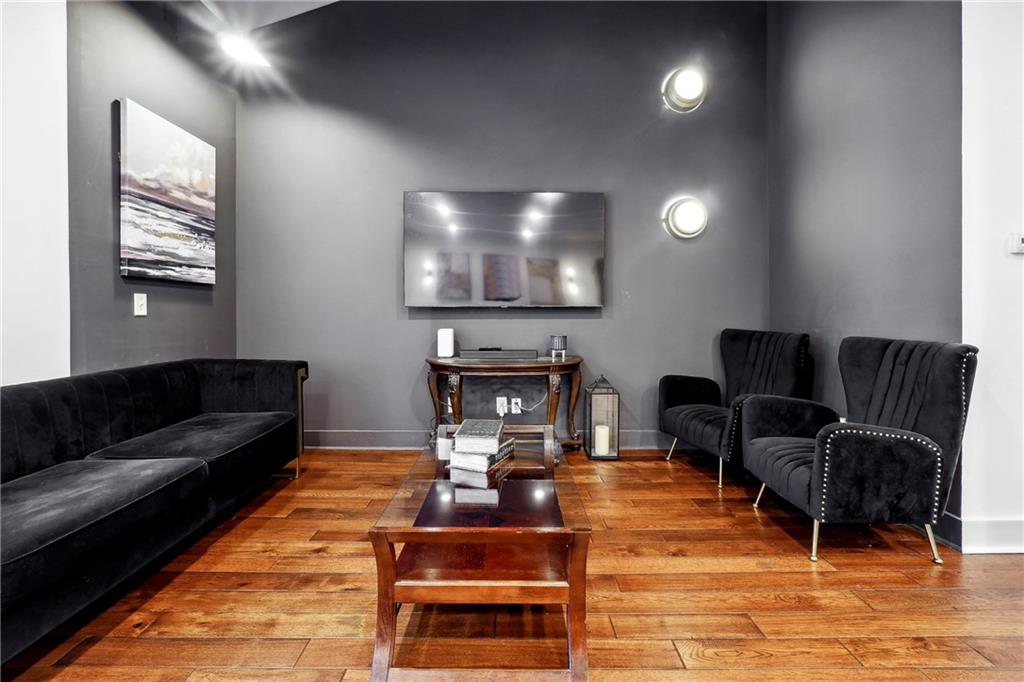 1802 Dekalb Avenue NE