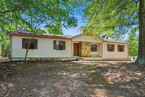 Homes For Sale - 3431 Underwood Court<br/> Conyers, GA 30013