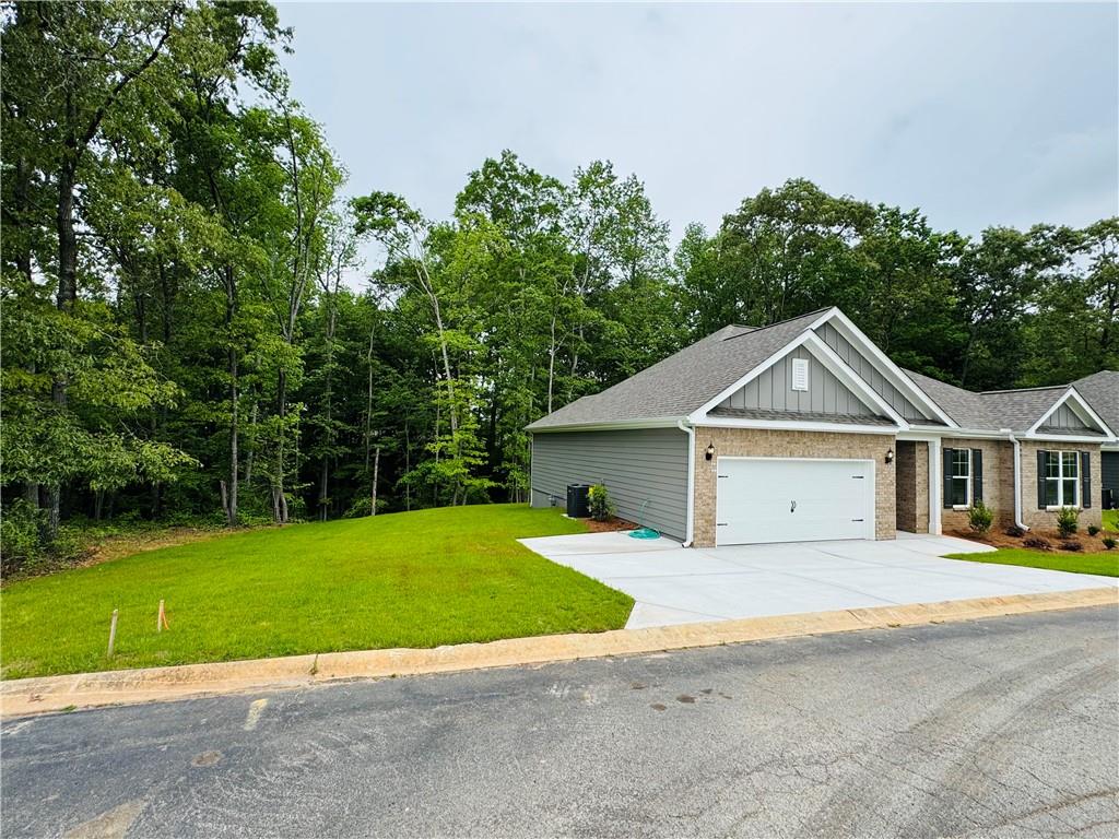 132 Golden Oaks Drive, Hartwell, Georgia image 4